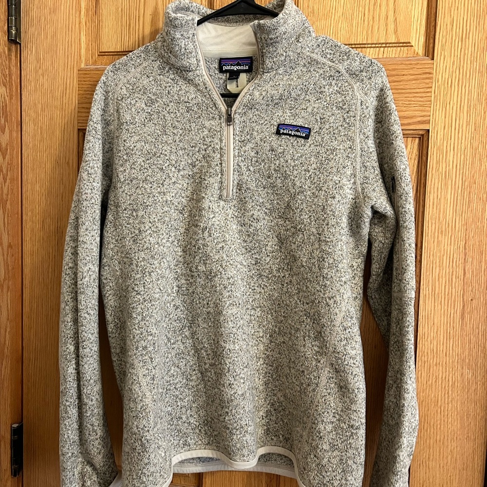 Women’s Patagonia Quarter Zip size L